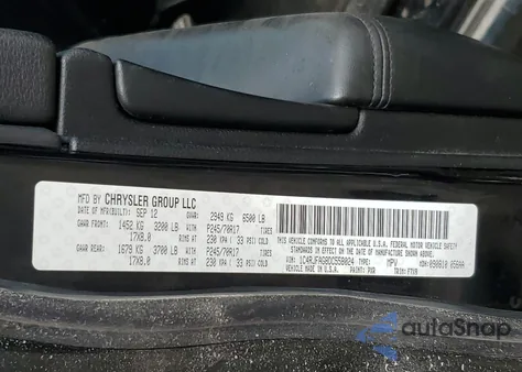 2013 Jeep Grand Cherokee Laredo z USA, uszkodzony, nr VIN 1C4RJFAG8DC558024